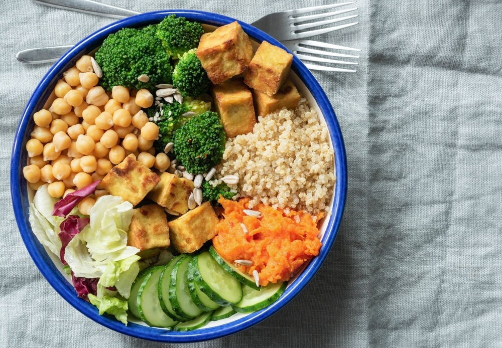 Healthy Eating During the Holidays: Smart Choices for a Guilt-Free Ghanaian Christmas