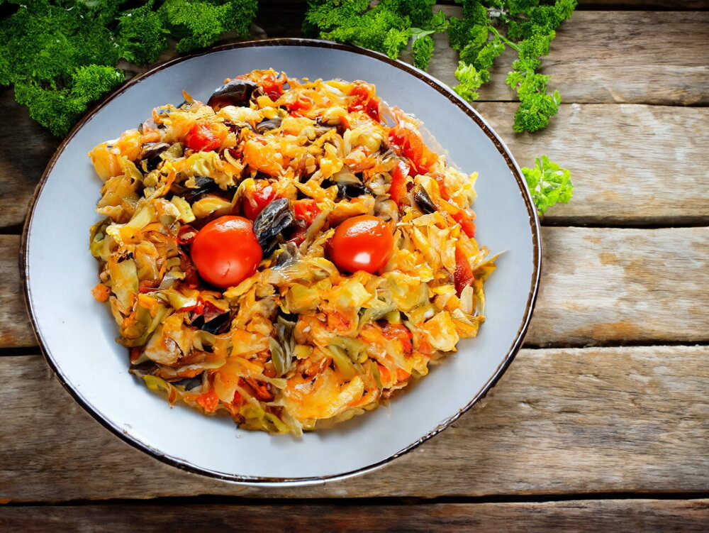 Cabbage Stew with Eggplants and Tomatoes