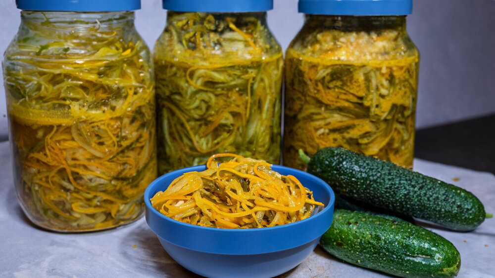 Korean-Style Cucumber Salad for Winter (Canned)