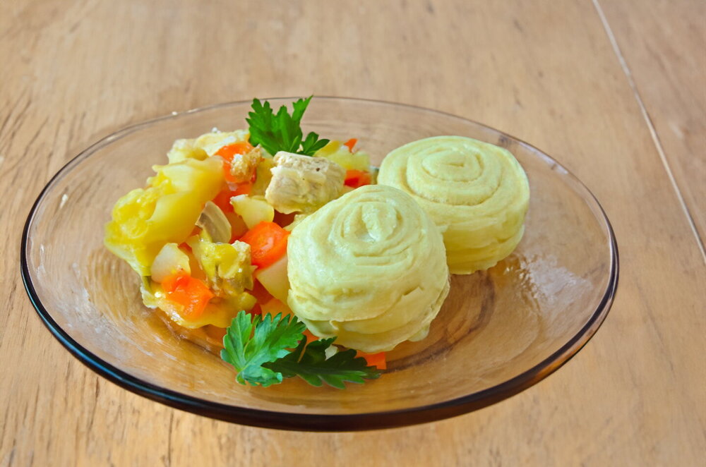 German-Style Strudli with Meat and Potatoes