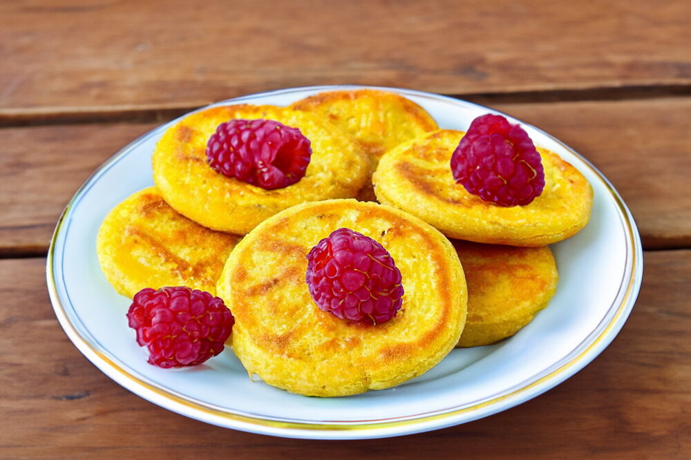 Cornmeal Flatbreads in a Frying Pan