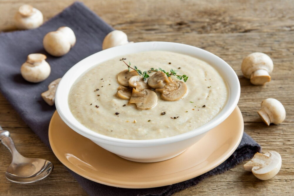 Simple mushroom soup