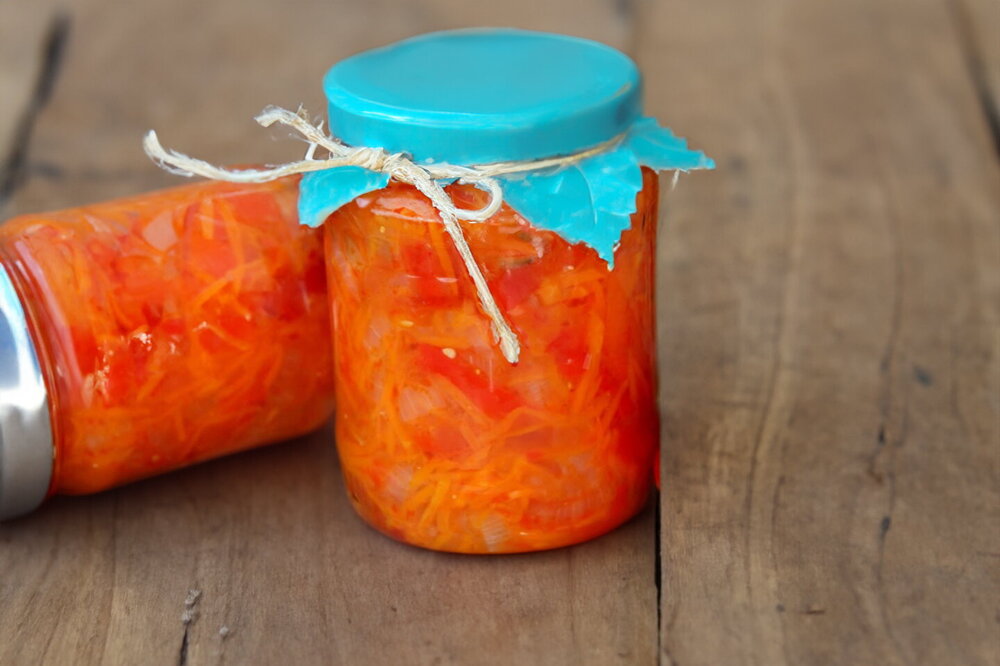 Lecho with Tomatoes, Peppers, Carrots, and Onions for Winter