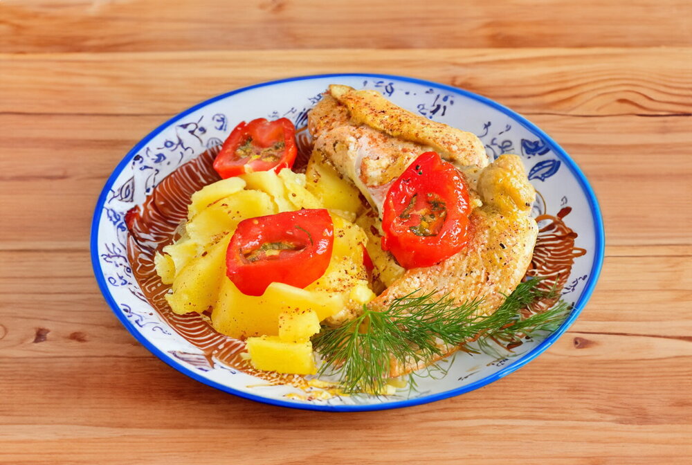 Stewed Chicken with Potatoes in a Slow Cooker