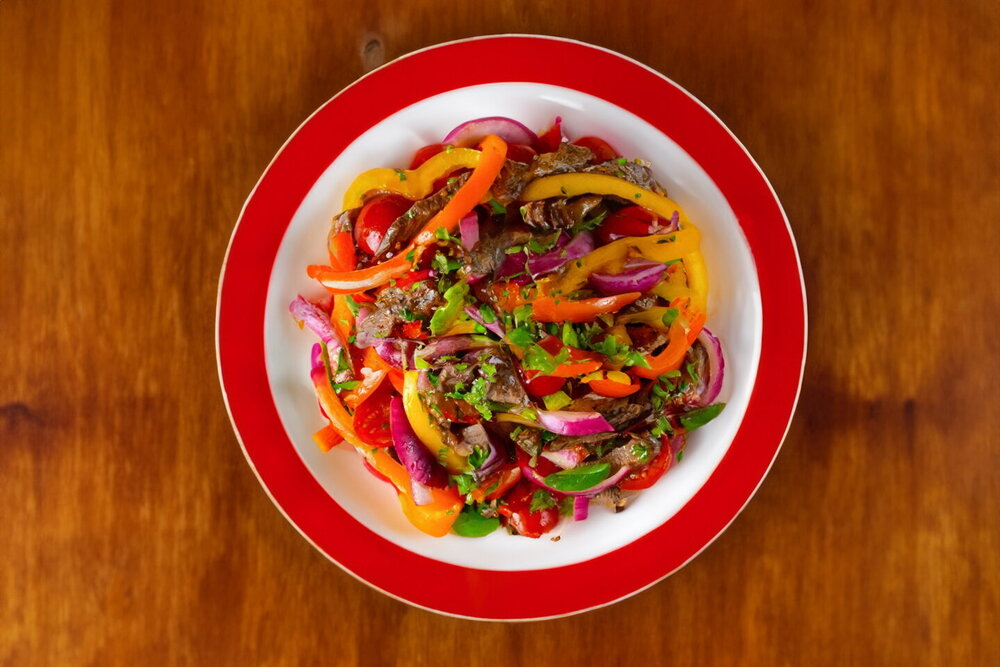 Warm Beef Salad with Bell Peppers and Vegetables