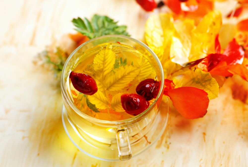 How to Brew Dried Rose Hips Without a Thermos