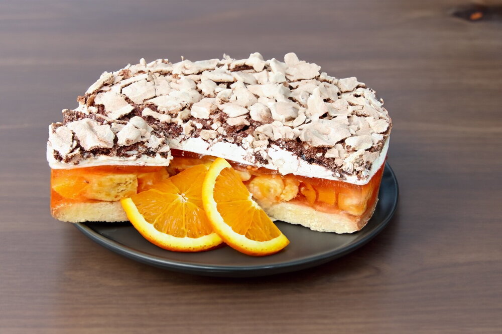 Creamy Jelly Cake with Fruit and Meringue