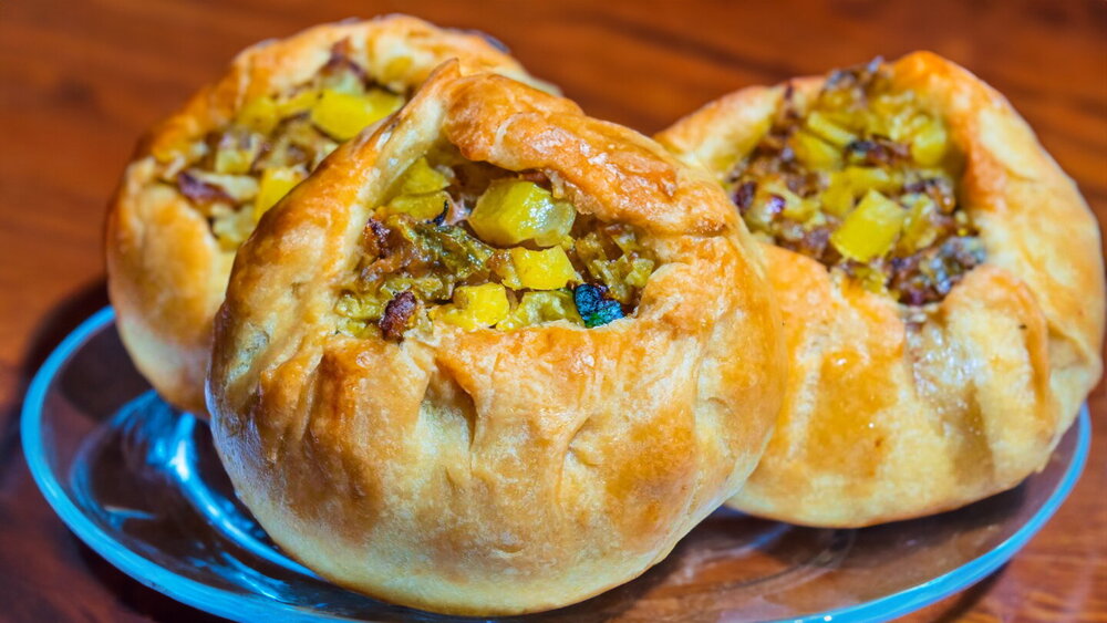 Baked Hand Pies with Minced Meat and Potatoes
