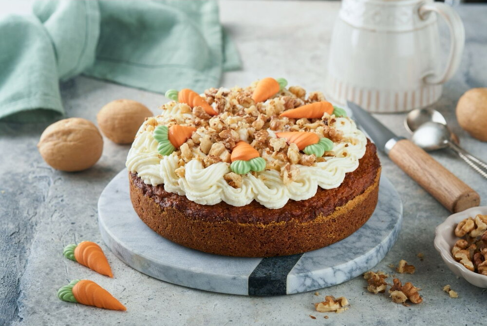 Walnut and ginger carrot cake