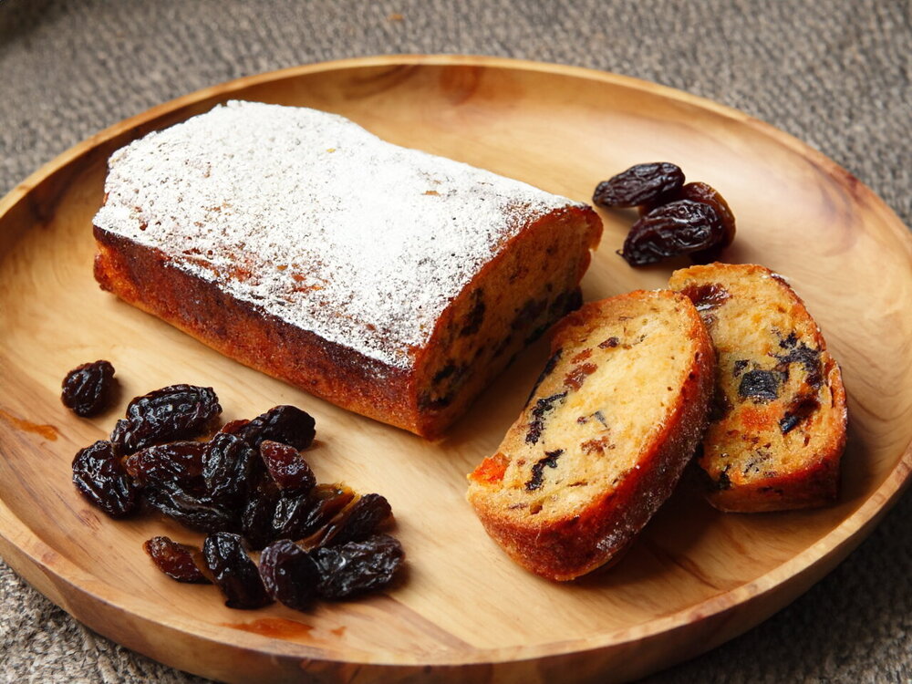 Christmas Fruitcake with Dried Fruits
