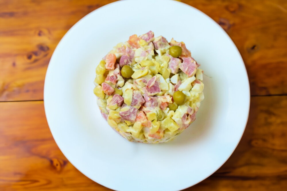 Classic Salad with Smoked Sausage