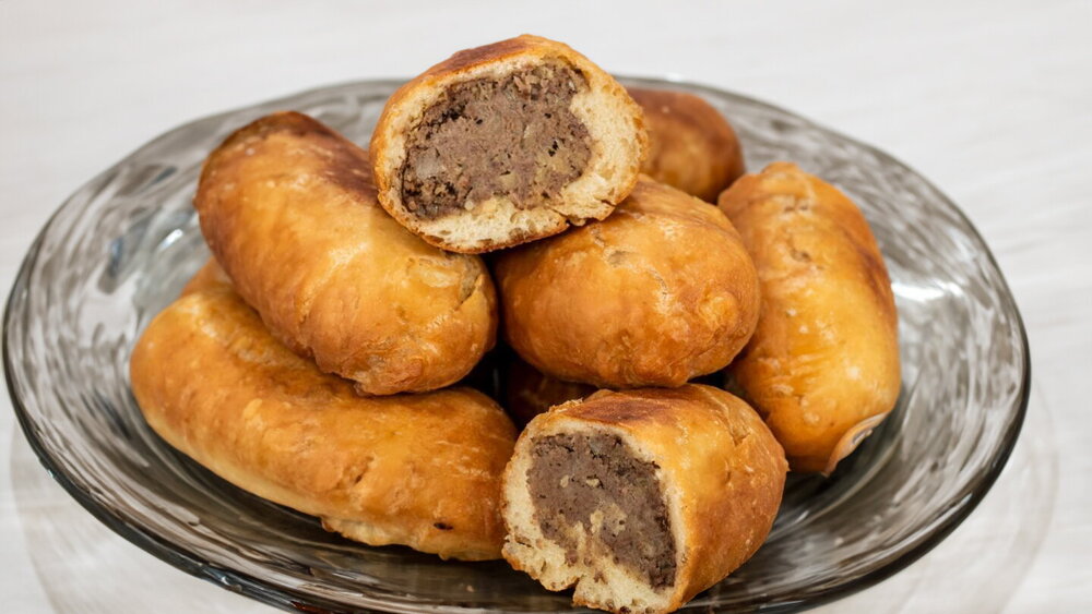Fried Kefir-Dough Pies with Liver and Potatoes