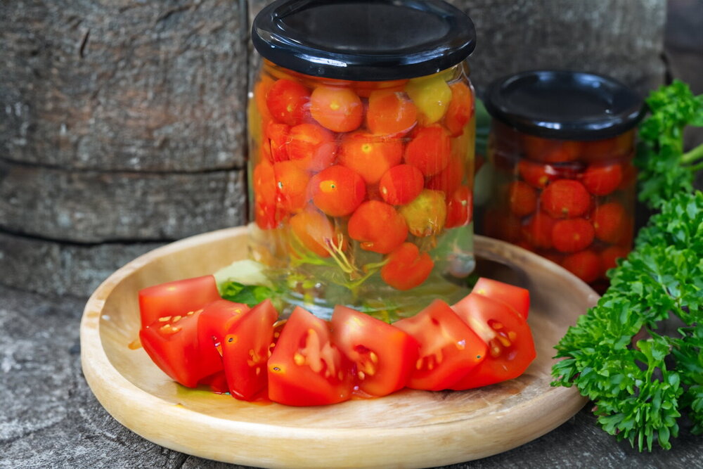 Pickled Cherry Tomatoes for Winter in a Jar