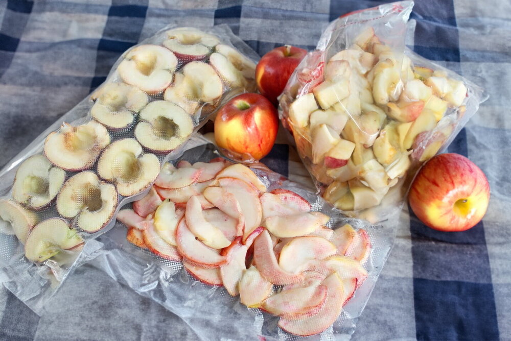 How to Freeze Apples for Winter