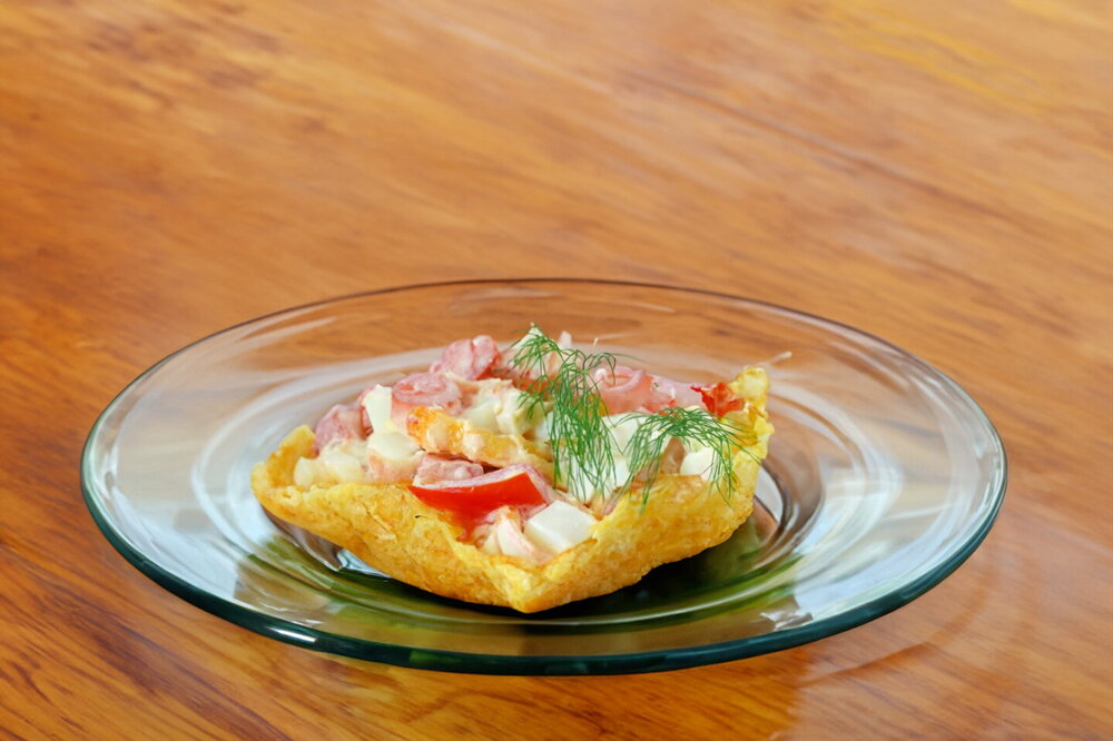 Salad in a Cheese Basket