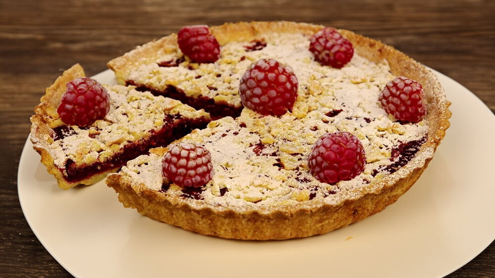 Frozen Berry Pie with Almond Flour