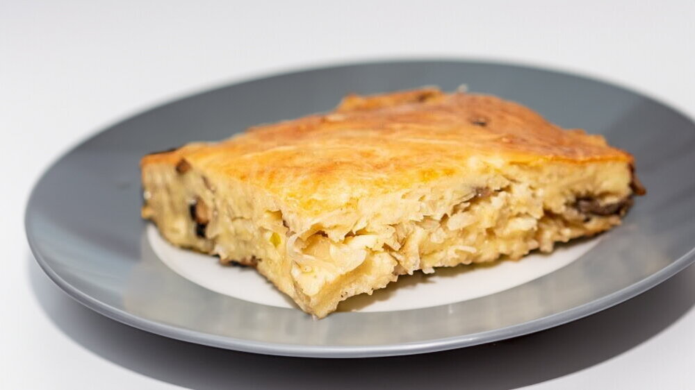 Pour-Over Pie with Cabbage and Mushrooms (on Sour Cream)