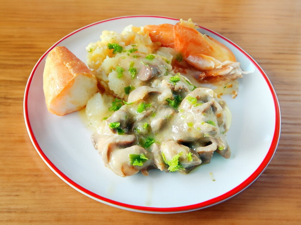 Saffron Milk Cap Mushrooms with Chicken in Cream Sauce