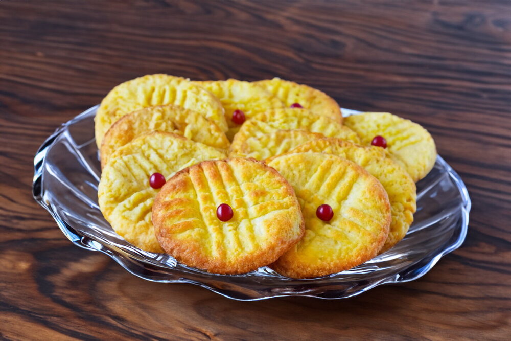 Shortbread Cookies with Eggs and Butter