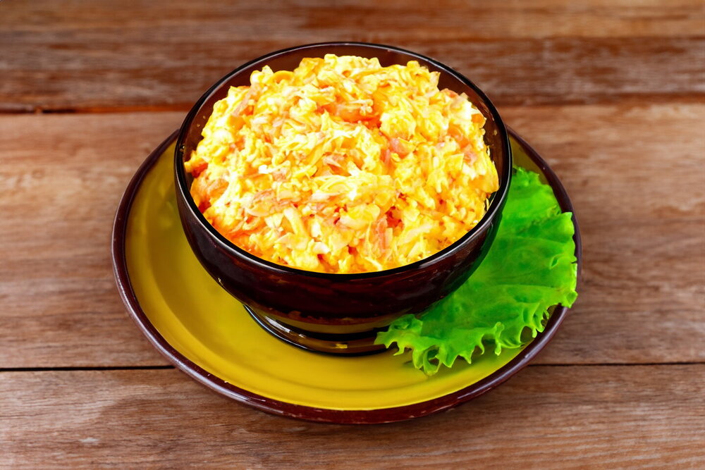 Salad with Processed Cheese and Garlic