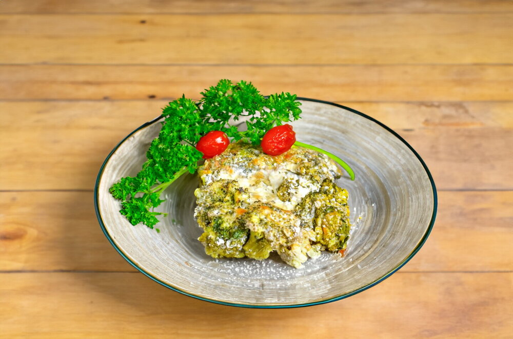 Broccoli in Sour Cream, Baked in the Oven