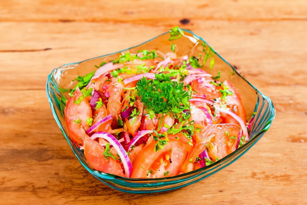 Tomato and Onion Salad
