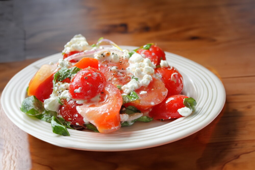 Salad with Basil, Tomatoes, and Cheese