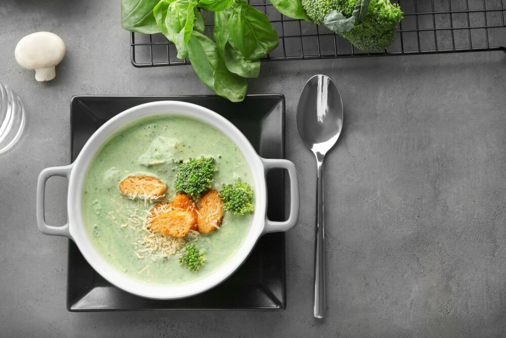 Broccoli and cheese soup