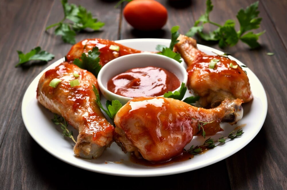 Barbecue-style chicken drumsticks