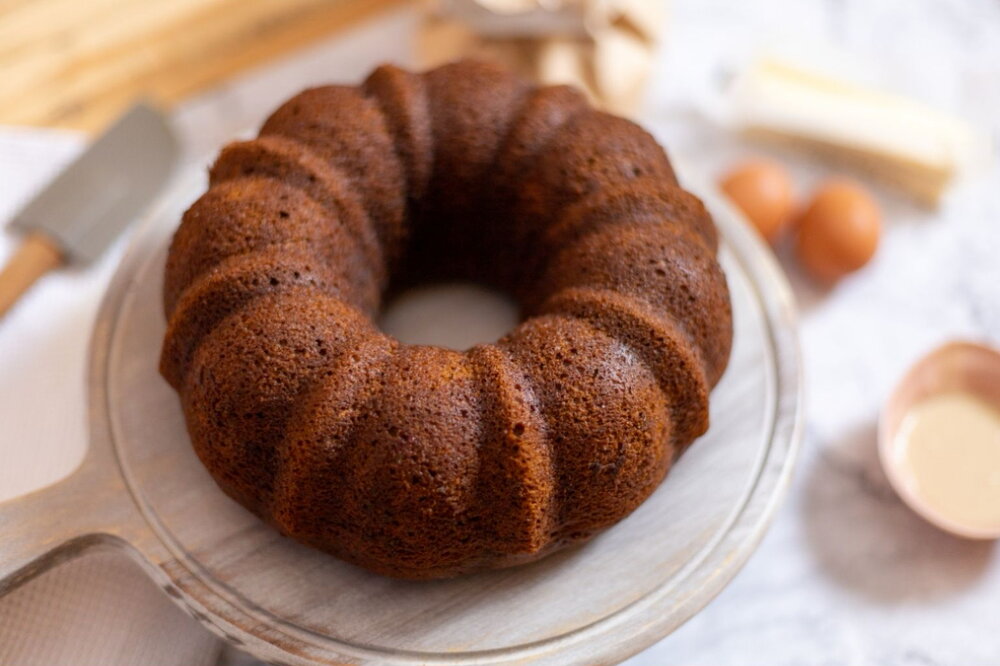 Simple bundt cake