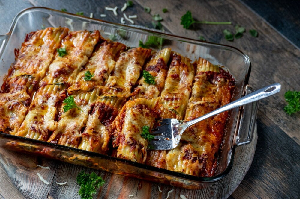 Bean and kale cannelloni