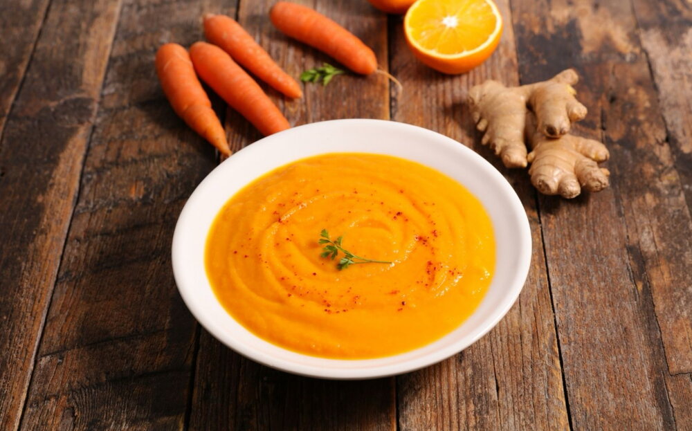Creamy carrot and ginger soup