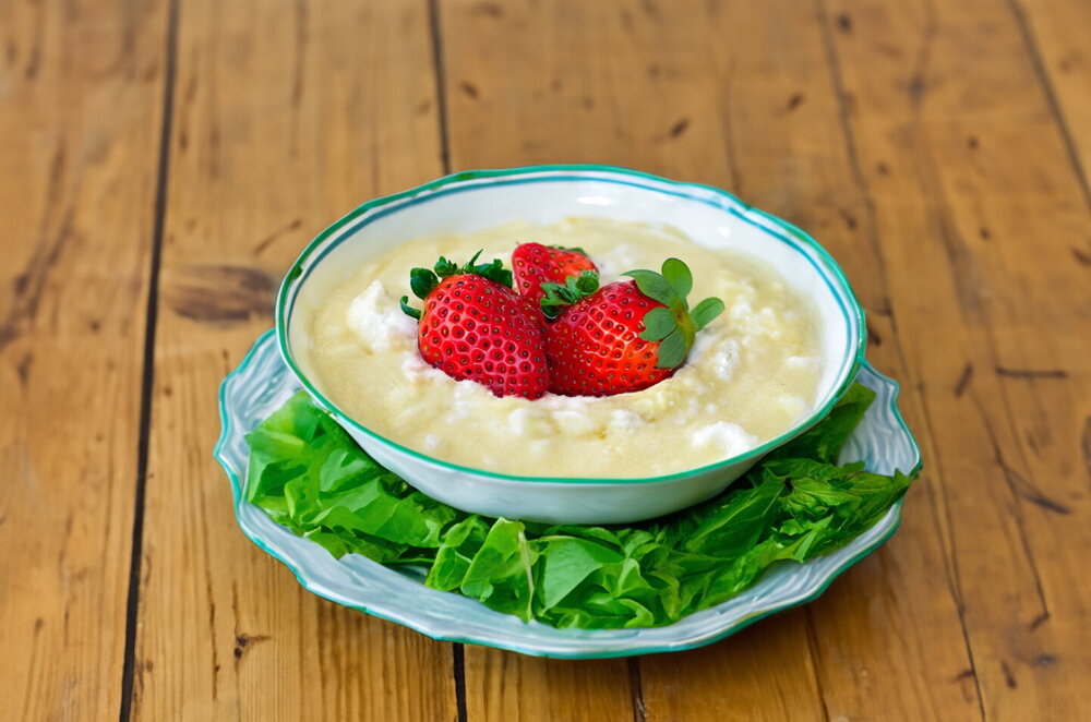Semolina Porridge with Egg in Milk