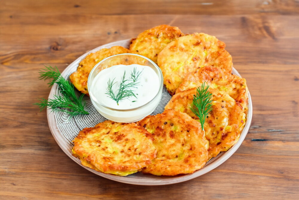 Zucchini Fritters with Cheese and Garlic
