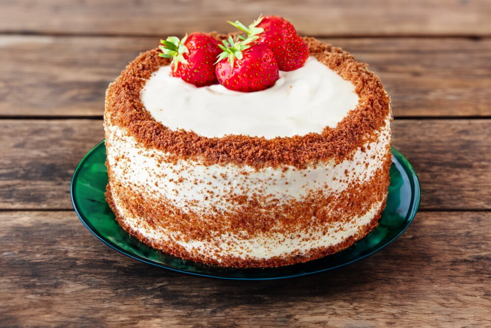 Sponge Cake with Cream