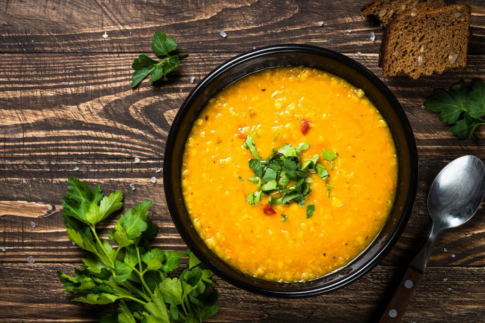 Red lentil soup with carrots