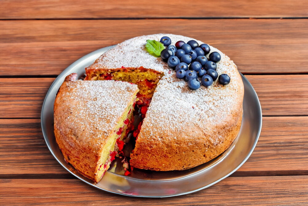 Charlotte Cake with Frozen Berries
