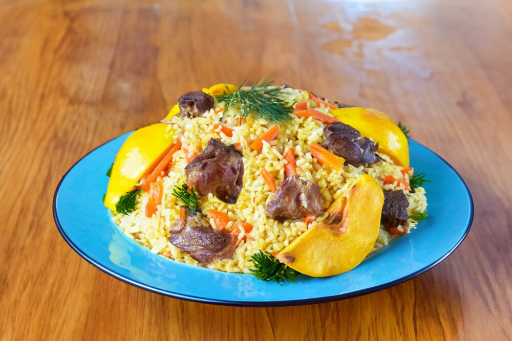 Uzbek-Style Pilaf with Quince and Meat