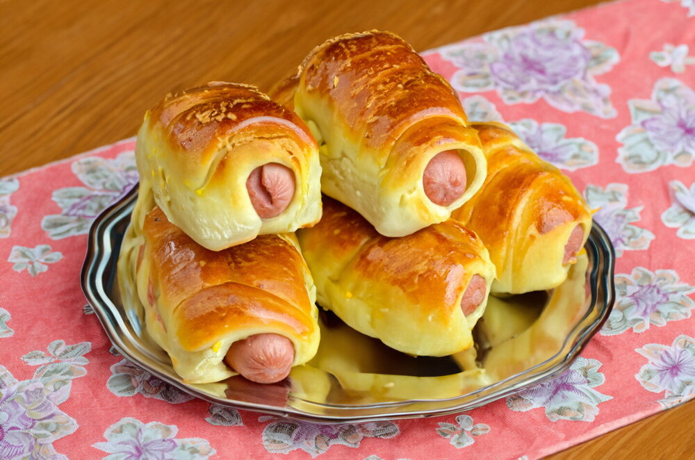 Sausages in Kefir Dough in the Oven