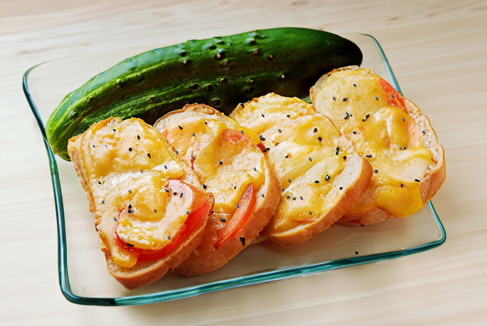 Hot Cheese Sandwiches in the Microwave