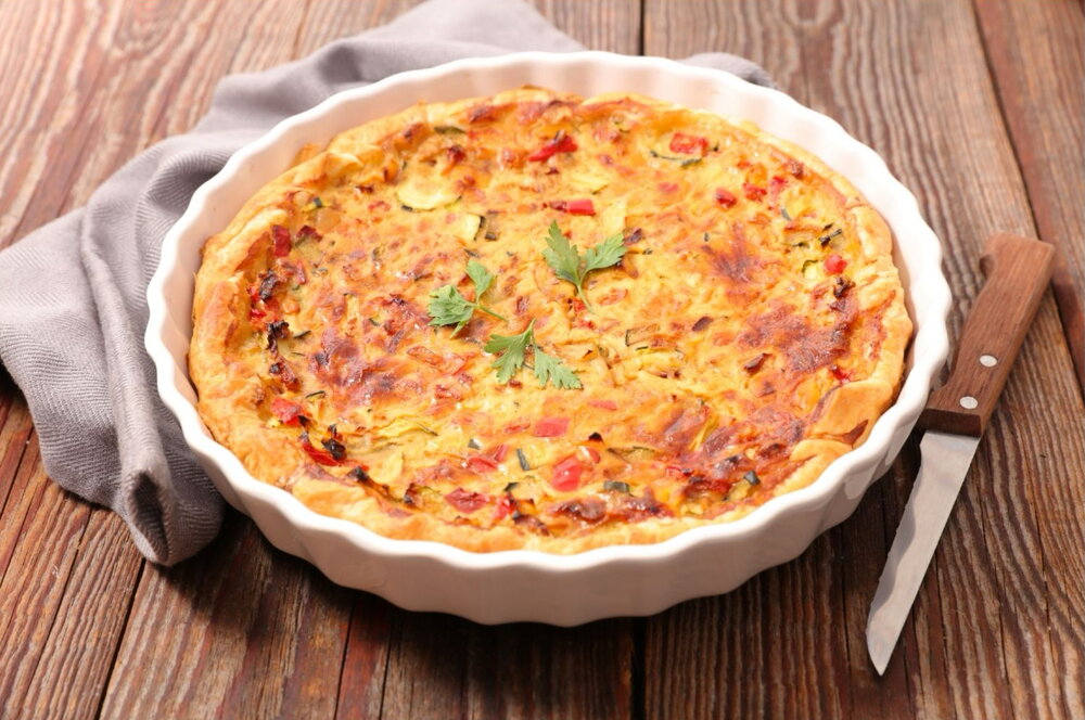 Onion quiche with cheese