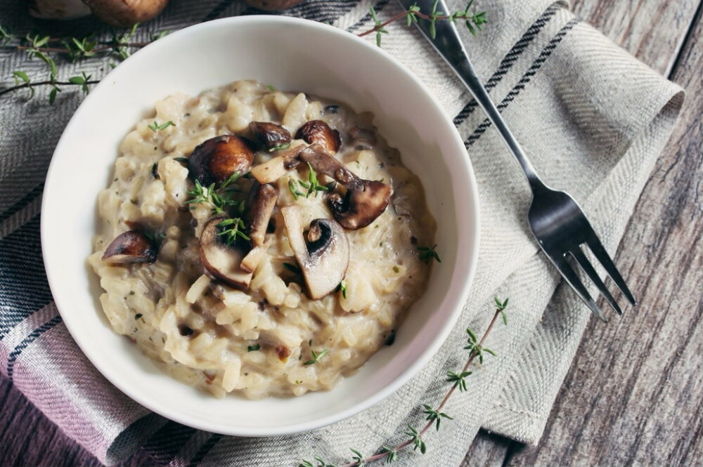 Mushroom risotto with chicken