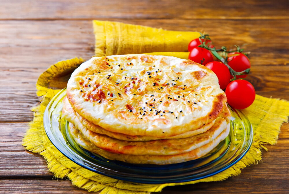 Quick Khachapuri in a Pan with Kefir