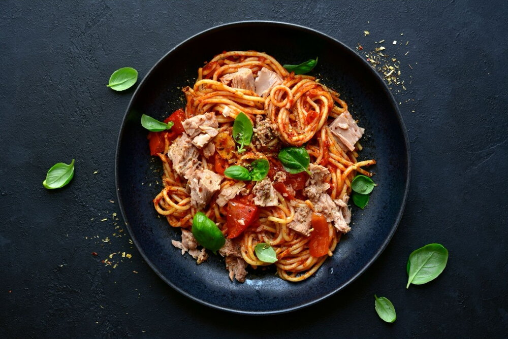 Spicy tuna pasta