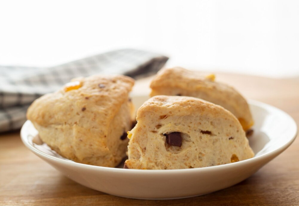 Orange scones with chocolate