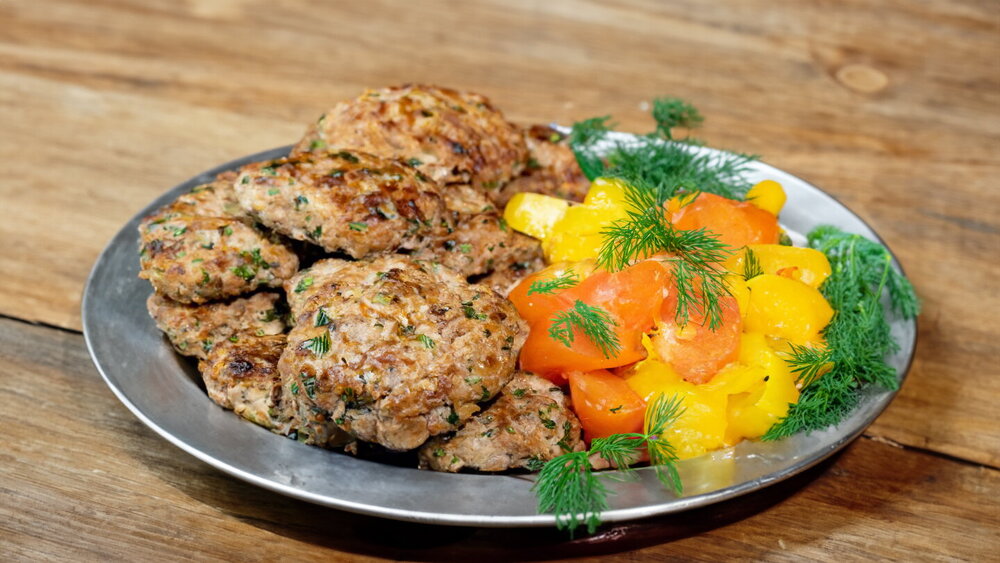 Pan-Fried Meat Mince Lyulya Kebab with Spices