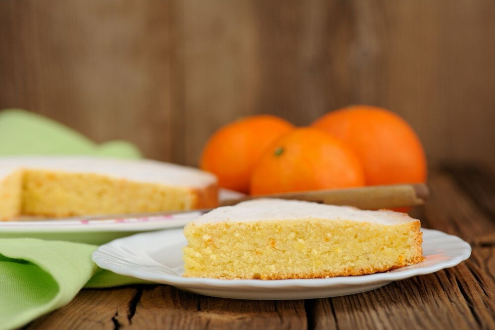 Tangerine and almond cake