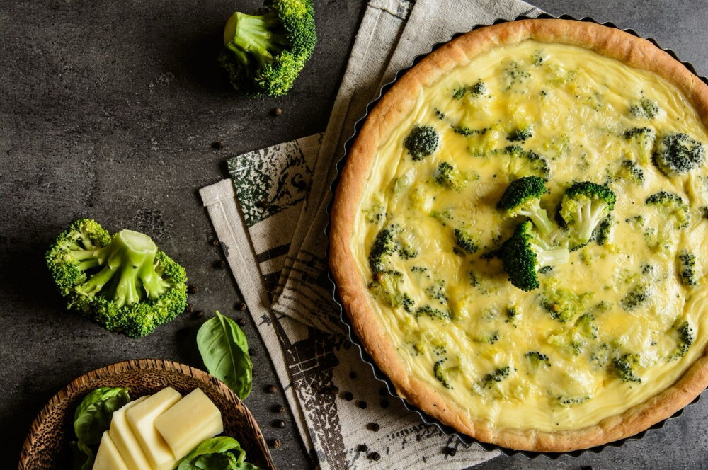 Zucchini and broccoli quiche
