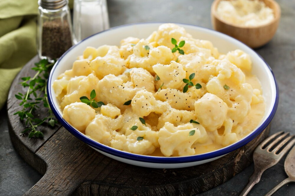Cauliflower with blue cheese
