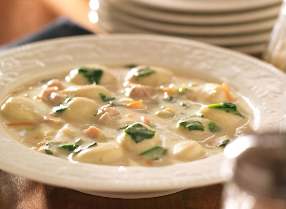 Chicken and spinach gnocchi bake